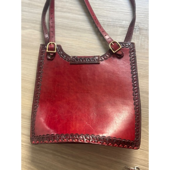 Vintage Hand Tooled Leather Shoulder Bag Red Oxblood Embossed Boho Tote - Picture 7 of 11